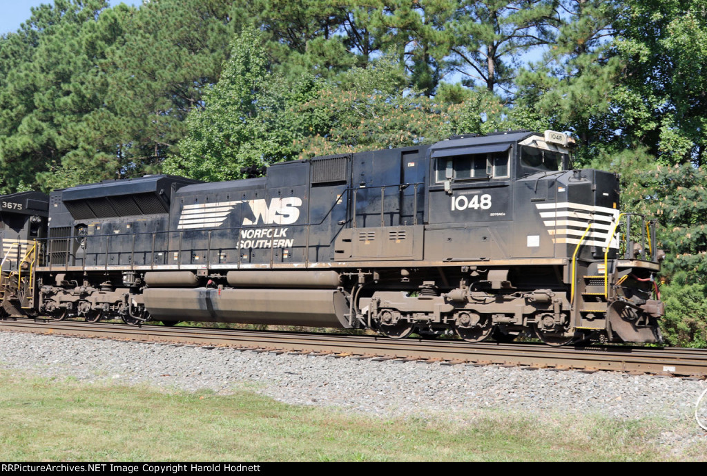 NS 1048